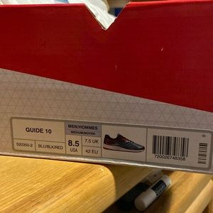 Mens 8.5 Saucony Guide 10 Hommes